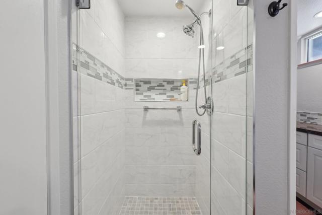 8007 Wetherly St, La Mesa CA: https://media.crmls.org/mediaz/3df9f1e9-c67e-4502-87ff-3f6be0786d48.jpg