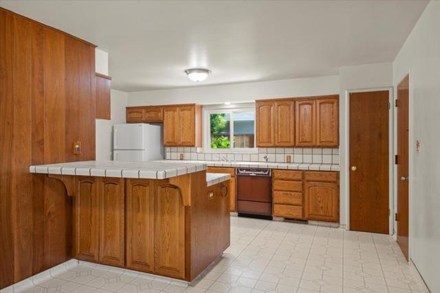 1526 Bedford Avenue, Sunnyvale CA: https://media.crmls.org/mediaz/3dfa0558-07db-4ccb-9258-6df05dea8b53.jpg