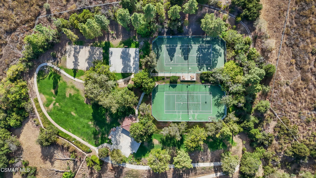 https://media.crmls.org/mediaz/3dfa6b9f-2182-4478-9654-f221318b3ce9.jpg?preset=X-Large