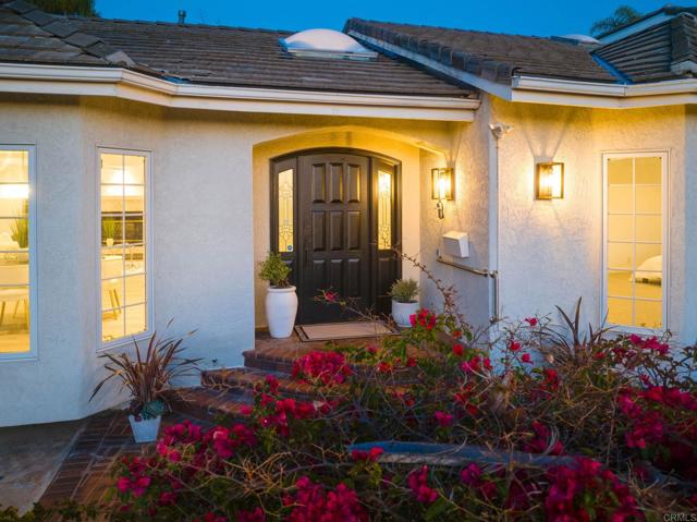 Detail Gallery Image 12 of 68 For 1248 via Christina, Vista,  CA 92084 - 4 Beds | 3 Baths