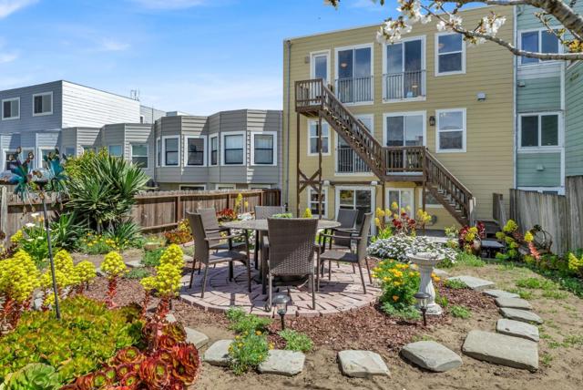 1851 21st Avenue, San Francisco CA: https://media.crmls.org/mediaz/3dfbc5af-8cee-4a4b-8c0f-d701cb8145ad.jpg