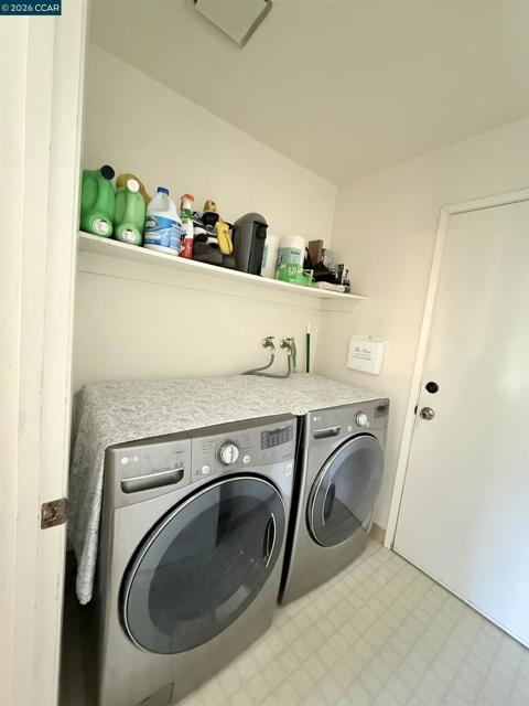 2132 Misty Ct, Pittsburg CA: https://media.crmls.org/mediaz/3dfd6712-5bcb-475b-9362-3feb99316970.jpg