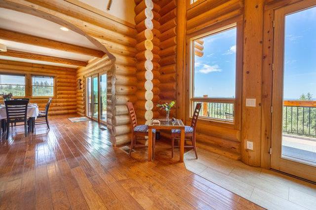 2081 Ponderosa Way, Murphys CA: https://media.crmls.org/mediaz/3dfe5f2d-f5a6-497e-91a1-e0cb7e7ddf37.jpg