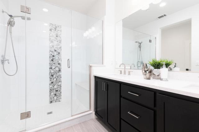 733 E Evelyn Avenue, Sunnyvale CA: https://media.crmls.org/mediaz/3dfeb551-7b62-48d3-94b1-3976f429fd46.jpg