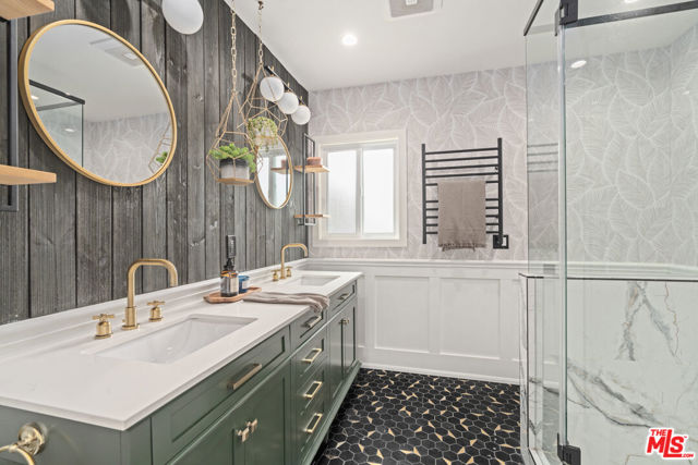 8044 Cowan Avenue, Los Angeles CA: https://media.crmls.org/mediaz/3dfed1dd-d84c-44f7-b73e-6a8c892b98e8.jpg