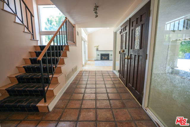 19616 Pine Valley Avenue, Porter Ranch CA: https://media.crmls.org/mediaz/3e001b0c-72d4-4388-8be1-7447f95372e5.jpg