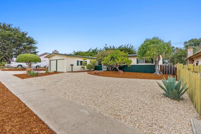 274 Cosky Drive, Marina CA: https://media.crmls.org/mediaz/3e008a1c-1c4c-4978-8009-aa46d79f114a.jpg