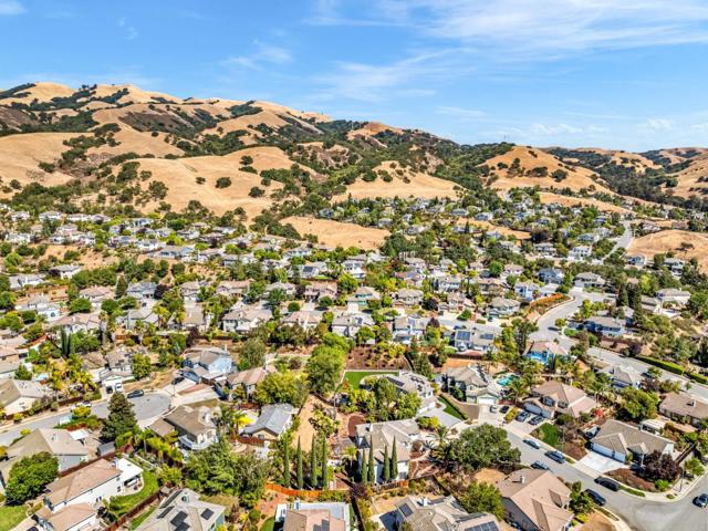 6252 Placid Court, San Jose CA: https://media.crmls.org/mediaz/3e00bea1-321a-49e4-9b27-3bdce8e0972c.jpg
