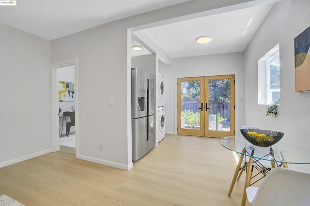 3034 Martin Luther King Jr Way, Oakland CA: https://media.crmls.org/mediaz/3e00c288-3859-4cc7-abda-d805a81be159.jpg