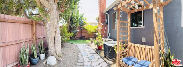 4938 Imlay Avenue, Culver City CA: https://media.crmls.org/mediaz/3e00d6a2-d7ec-4605-8983-ba014f8242ec.jpg