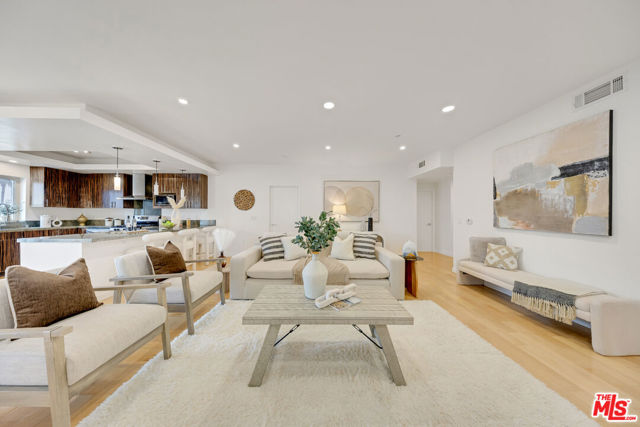 1529 S Westgate Avenue, Los Angeles CA: https://media.crmls.org/mediaz/3e01fa6d-43f1-4b17-8b80-926c77e189de.jpg