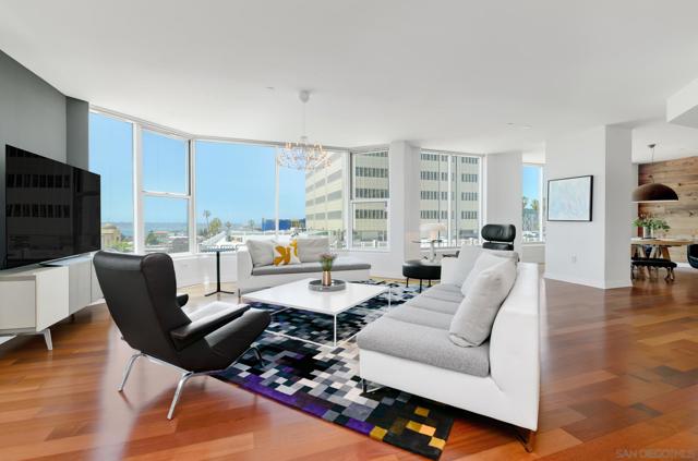 2500 6Th Ave, San Diego CA: https://media.crmls.org/mediaz/3e01fc10-7429-4dc6-becf-1e3d90914c4d.jpg