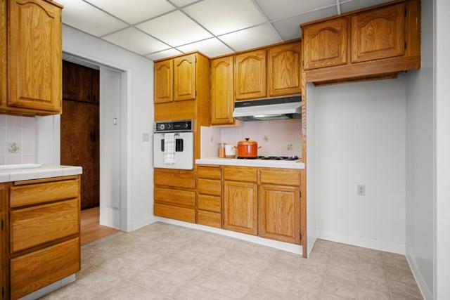 216 San Benito Avenue, San Bruno CA: https://media.crmls.org/mediaz/3e0231b7-1720-47f4-beec-6abd40129b60.jpg