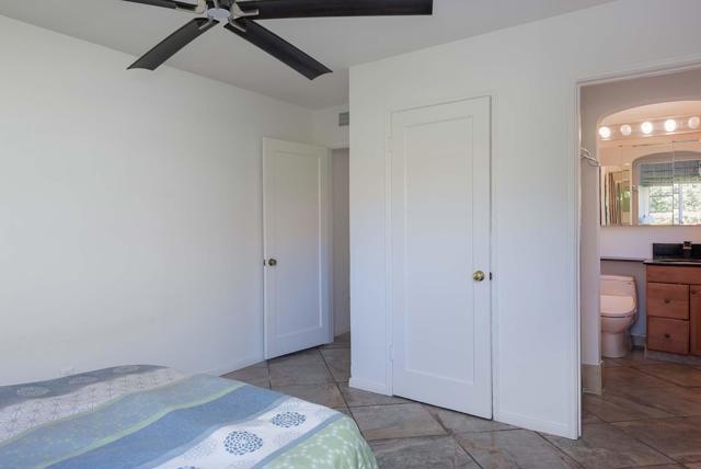 438 E Avenida Hokona, Palm Springs CA: https://media.crmls.org/mediaz/3e02744c-8fa3-4553-ab4a-58190d87504a.jpg