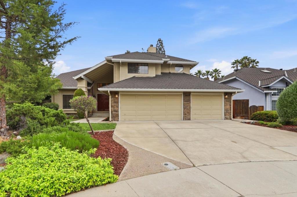 939 Bimmerle Place