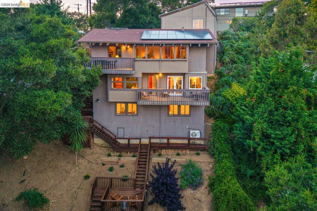 https://media.crmls.org/mediaz/3e02c9ea-c7ab-4057-a038-f7ded8b31b01.jpg?preset=X-Large