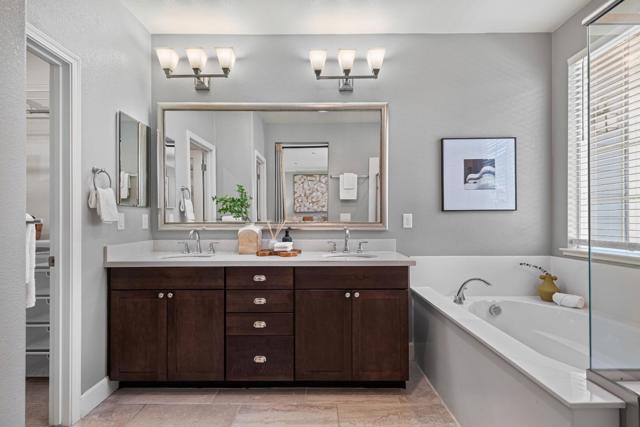 34104 Spur Way, Fremont CA: https://media.crmls.org/mediaz/3e03b5a7-e0f3-4928-abcc-24f4db79e68b.jpg