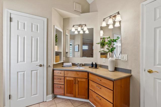 15976 Linda Avenue, Los Gatos CA: https://media.crmls.org/mediaz/3e03c4ad-8539-4f01-b27b-47ce77cae760.jpg