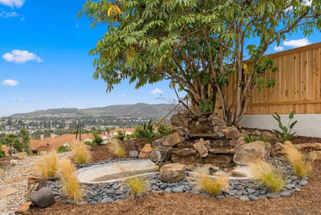 14471 Yukon St, San Diego CA: https://media.crmls.org/mediaz/3e046716-b9a2-4b09-834b-ccb04b4e5cd4.jpg