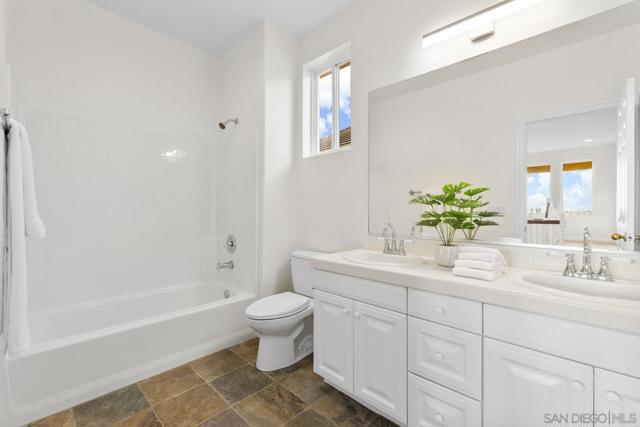 MLS #250041385SD image #68