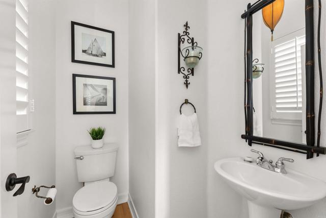 Detail Gallery Image 14 of 48 For 7066 Leeward Street, Carlsbad,  CA 92011 - 3 Beds | 2 Baths