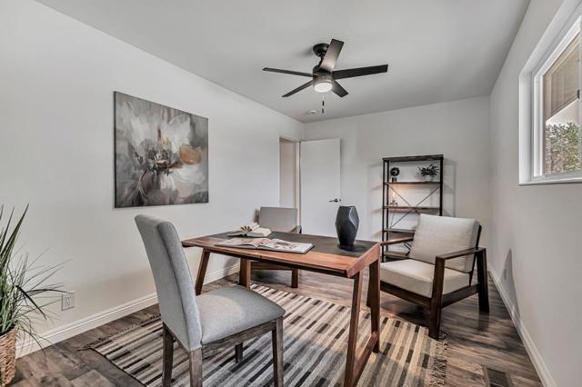 1081 Oak Street, Hollister CA: https://media.crmls.org/mediaz/3e08f882-8f48-414e-b8ca-d518af96eca2.jpg
