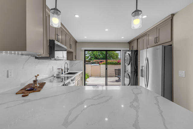 5803 Los Santos Drive #19, Palm Springs, CA 92264
