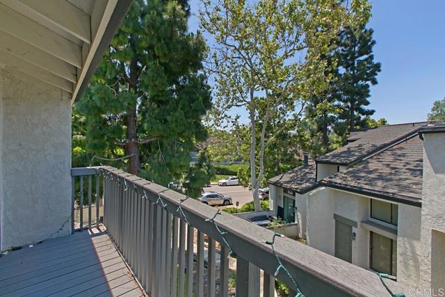 Detail Gallery Image 10 of 16 For 3272 via Alicante, La Jolla,  CA 92037 - 3 Beds | 2/1 Baths