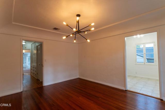 1412 Norton Avenue, Glendale CA: https://media.crmls.org/mediaz/3e09ce27-507e-433e-9318-3efa67cc8b76.jpg