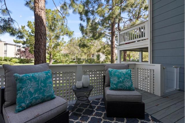 1115 Outrigger Lane, Foster City CA: https://media.crmls.org/mediaz/3e09efcc-9ee5-4228-acfb-40cf6c6b9561.jpg