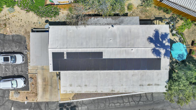 39 Country Club Drive, Palm Desert CA: https://media.crmls.org/mediaz/3e0a64ff-d807-4c3e-bd83-f14810fe9ae5.jpg