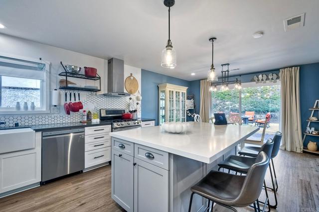2760 Thunder Drive, Oceanside CA: https://media.crmls.org/mediaz/3e0a9bb5-a18e-4566-9746-362e447fbb1b.jpg