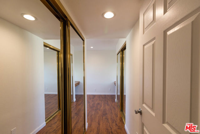301 West Loraine Street, 8 photo 21