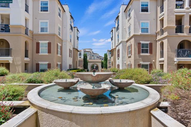 3240 Maguire Way, Dublin CA: https://media.crmls.org/mediaz/3e0c8003-ab23-4eed-945f-39cb35d2c789.jpg