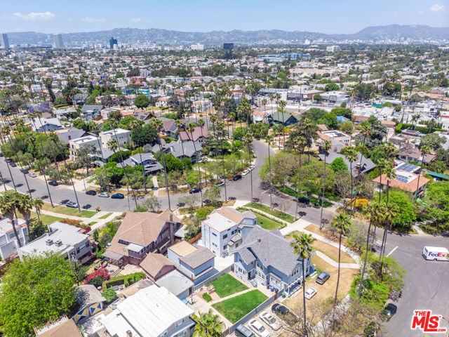 4308 Victoria Park Drive, Los Angeles CA: https://media.crmls.org/mediaz/3e0df9b8-6aa9-4268-8480-22552d6cc600.jpg