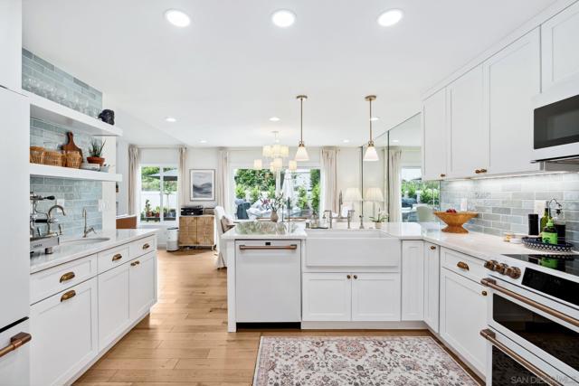 2157 Sea Village Cir, Cardiff by the Sea CA: https://media.crmls.org/mediaz/3e103179-800b-406f-a3f8-ff37f2f7f596.jpg