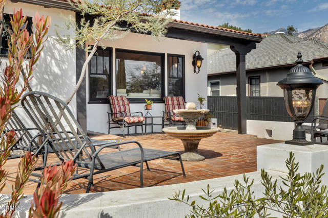 1807 Vistillas Road, Altadena CA: https://media.crmls.org/mediaz/3e10b5c3-c4c7-48ae-8583-a896e2733ba2.jpg