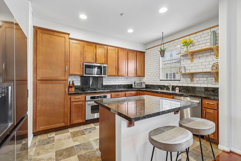2443 Longstaff Ct.