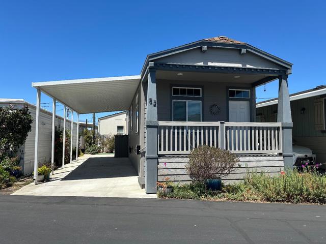 1146 Birch, Seaside CA: https://media.crmls.org/mediaz/3e12d120-1773-4573-91c6-c17538635c27.jpg
