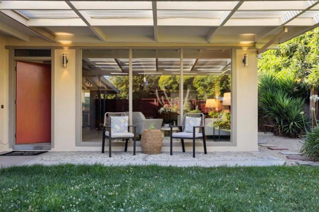 3129 Stelling Drive, Palo Alto CA: https://media.crmls.org/mediaz/3e12f777-c973-4968-aa80-80c1d9f055e3.jpg