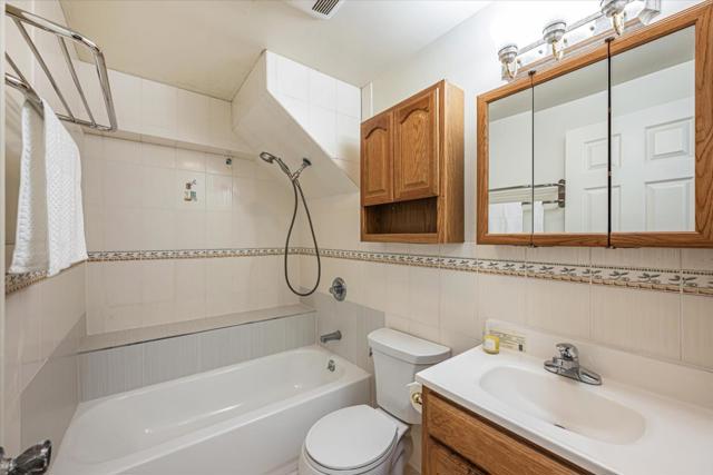 Image 33 of 43 For 371 16th Avenue