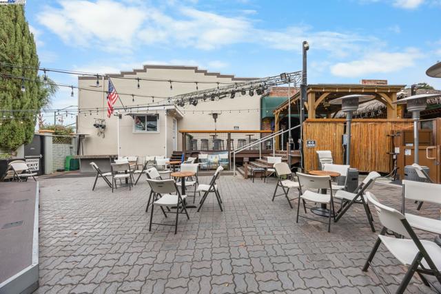 22519 Main St, Hayward CA: https://media.crmls.org/mediaz/3e144383-546a-4860-bdc9-e13b20bda9d3.jpg