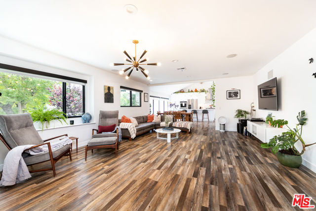 1865 El Monte Drive, Thousand Oaks CA: https://media.crmls.org/mediaz/3e14798c-eae8-41e3-ab2c-ad64128466f6.jpg