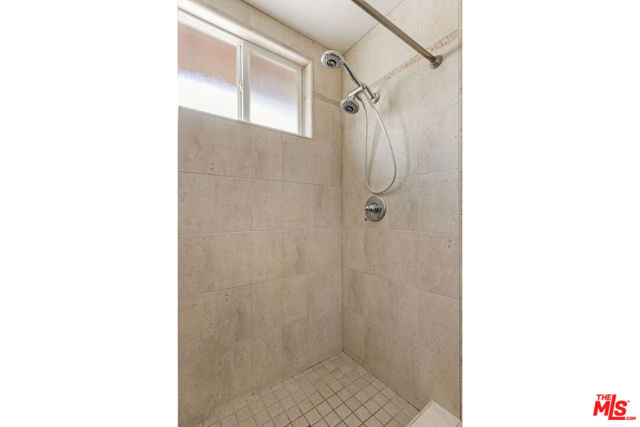 2591 Sunnydale Drive, Duarte CA: https://media.crmls.org/mediaz/3e148477-51b6-4a43-8208-e1584512c392.jpg