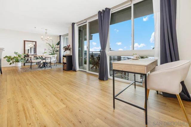 2414 Front St, San Diego CA: https://media.crmls.org/mediaz/3e14872f-d831-4942-bc54-73c5b2d35af6.jpg