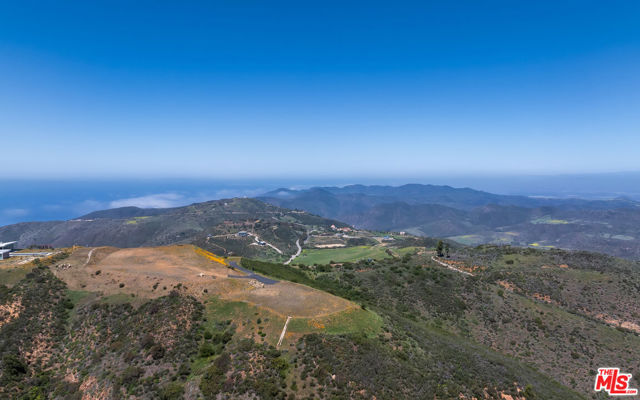 9522 Cotharin Road, Malibu CA: https://media.crmls.org/mediaz/3e14afb4-32d2-45f4-93f1-8666c8095f16.jpg