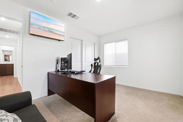 Detail Gallery Image 20 of 30 For 1262 Allegiance Ave, Hemet,  CA 92543 - 4 Beds | 2/1 Baths