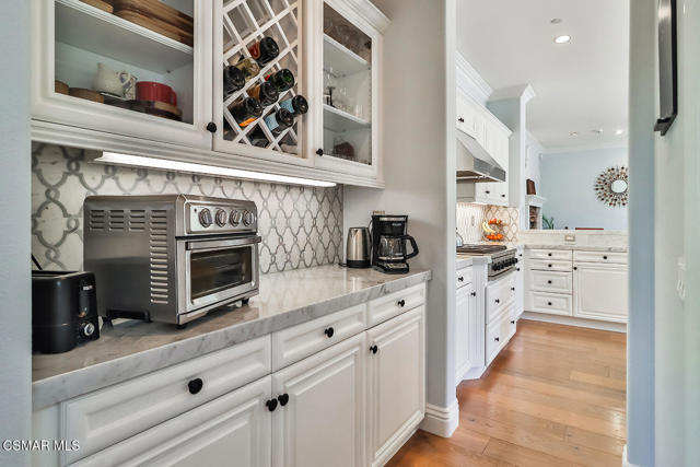 164 Via Sandra, Newbury Park CA: https://media.crmls.org/mediaz/3e153f56-ab61-41fe-88e8-56c1b950e625.jpg