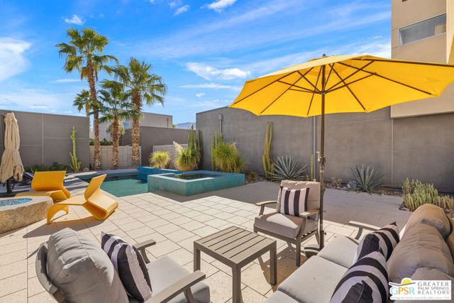 1065 Dane Drive, Palm Springs CA: https://media.crmls.org/mediaz/3e17c5ab-ee23-4af6-98a9-61d96d467bc0.jpg