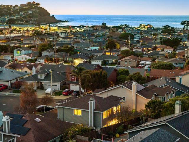 229 Marvilla Circle, Pacifica CA: https://media.crmls.org/mediaz/3e17e2f0-9b81-440b-a828-dd2933dabed0.jpg